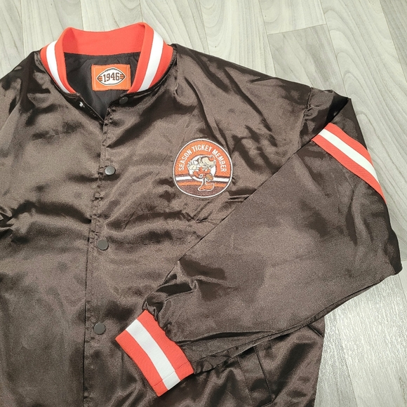 Cleveland Browns Jacket Adult L Season Ticket Member Bomber Brown NFL Satin - Picture 9 of 13